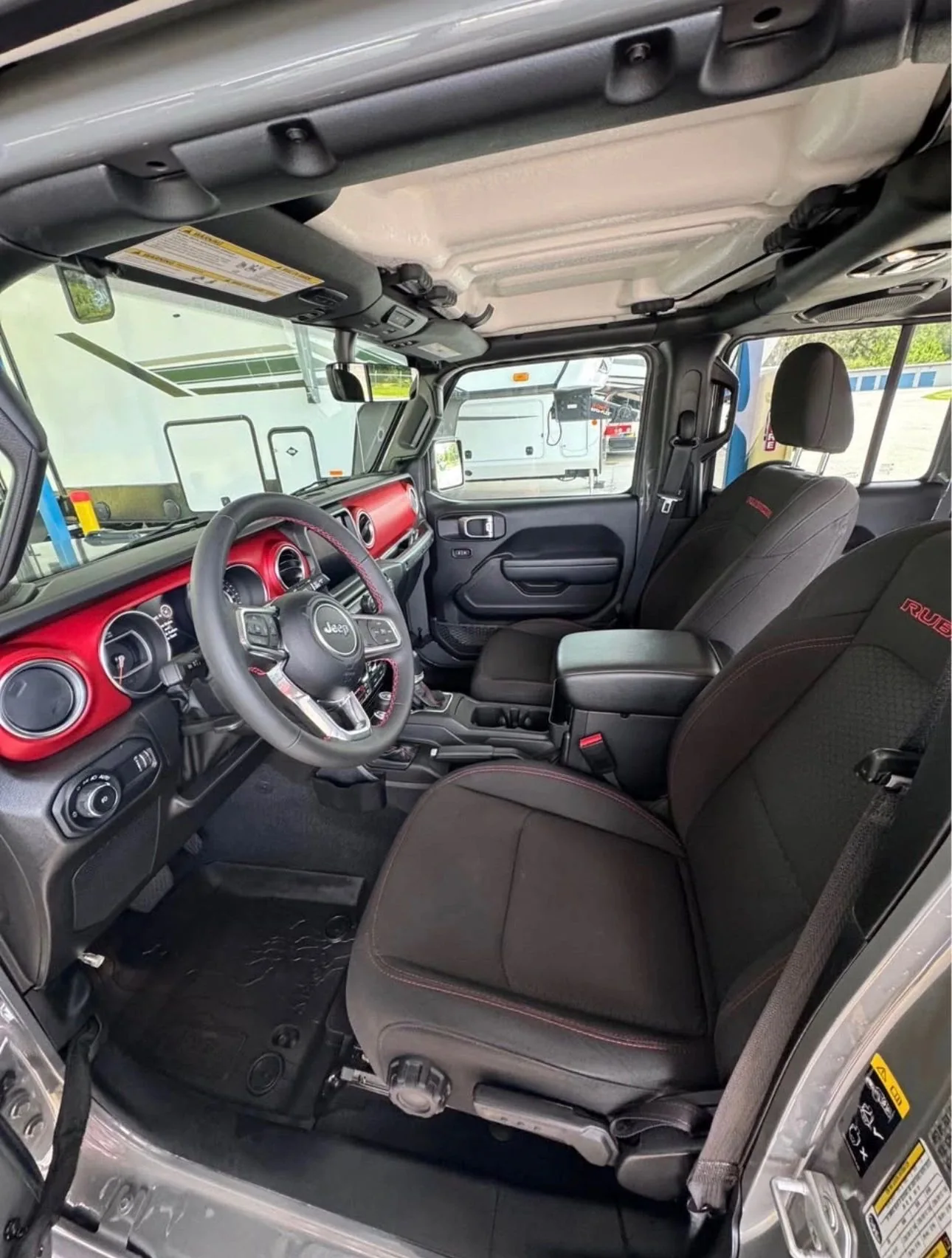 2023 Jeep Rubicon – driver-side interior and dashboard